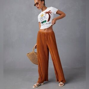 Brand new loose accordion design pants
